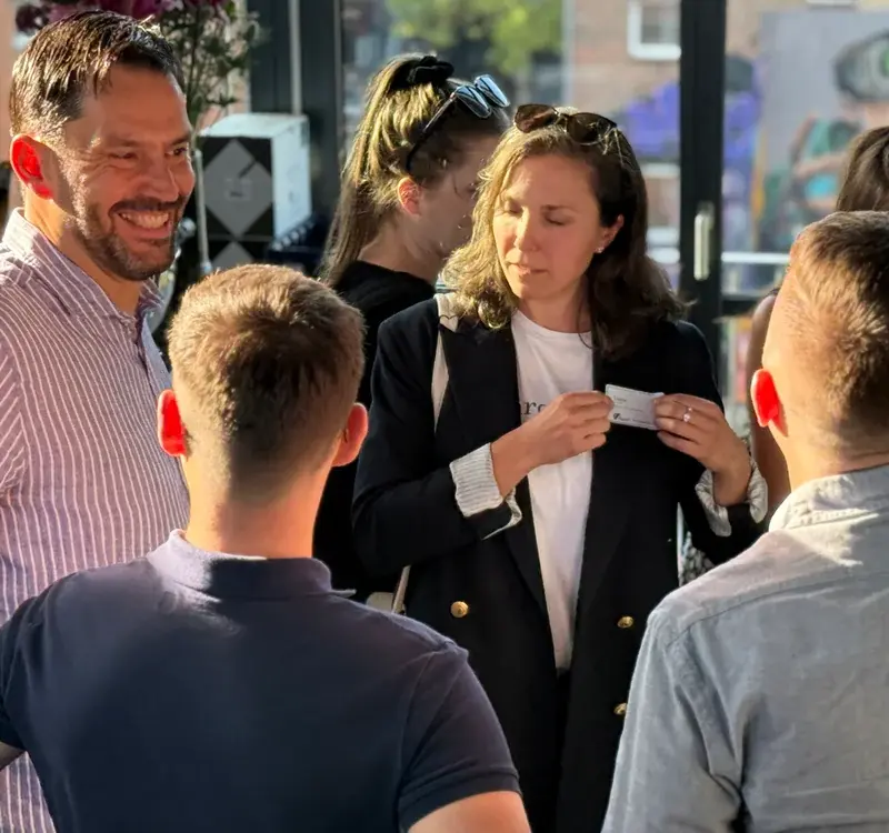networking-event-conversation