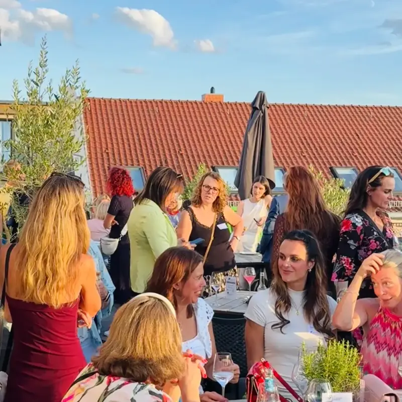 outdoor-gathering-summer-event (1)