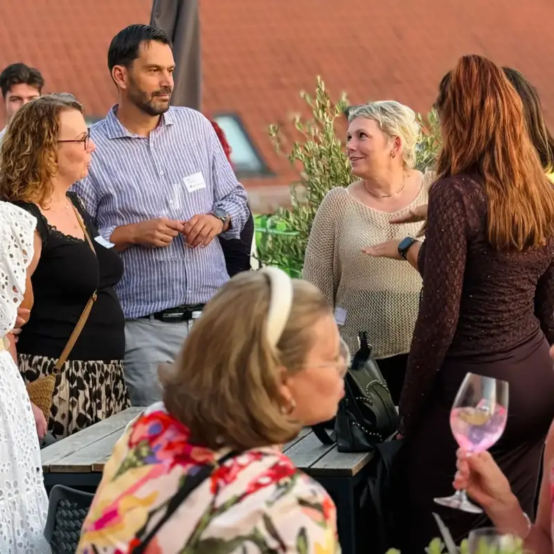 rooftop-social-gathering